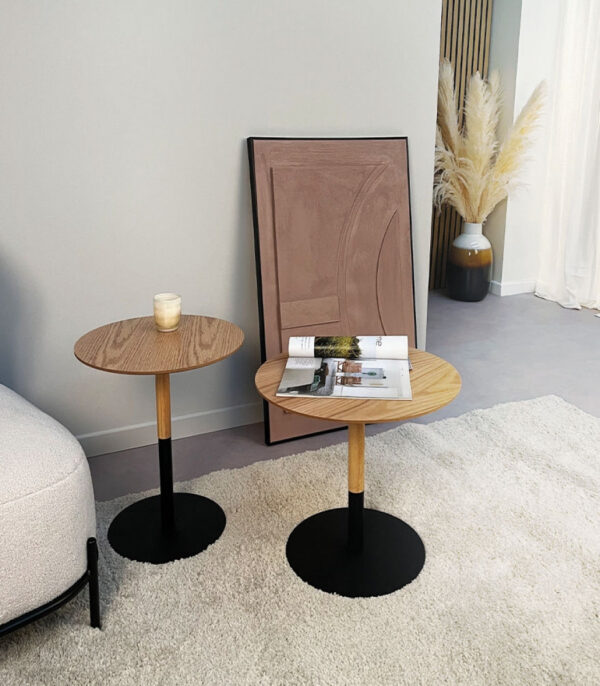 Table d'appoint ronde 'DILA H45' en bois finition naturelle et métal noir – Image 9